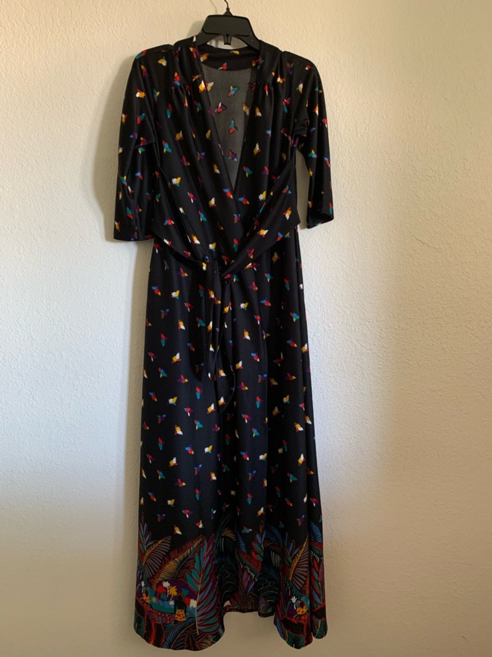 Black Maxi Duster with Colorful Print - Picture 2 of 9